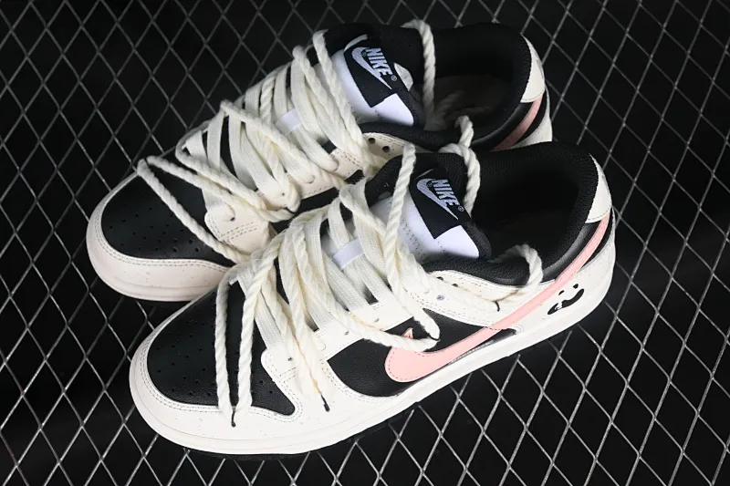 All categories Nk SB Dunk series Nk SB Dunk Low low-top sneakers Nk Dunk Low splash-ink distressed Chinese style Taotao Oolong SB strap deconstructed low-top casual sneakers CW1590-100